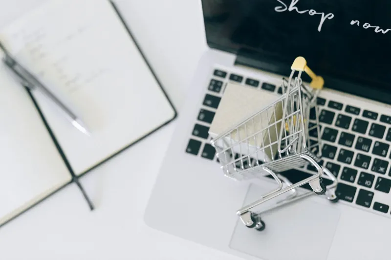 The Weird Math of Cross-Category Carts: Why Your Kitchen Gadgets and Dog Treats Belong in the Same Order